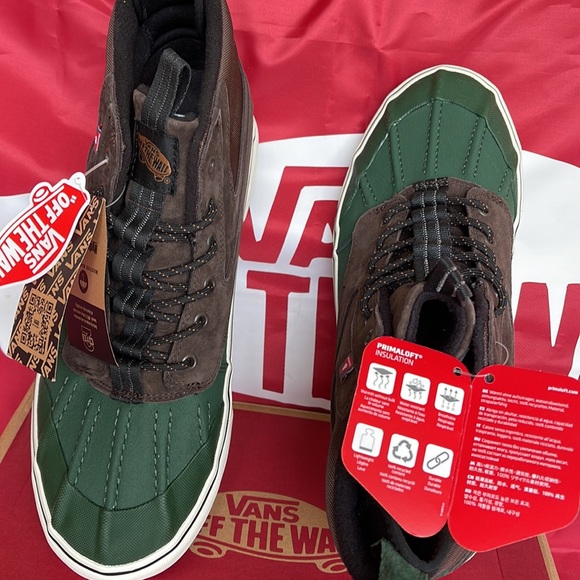 Vans Sk8-Hi Del Pat
Brown/Green
VNOA5JMNBGS
WMNS boots MTE - Picture 13 of 16
